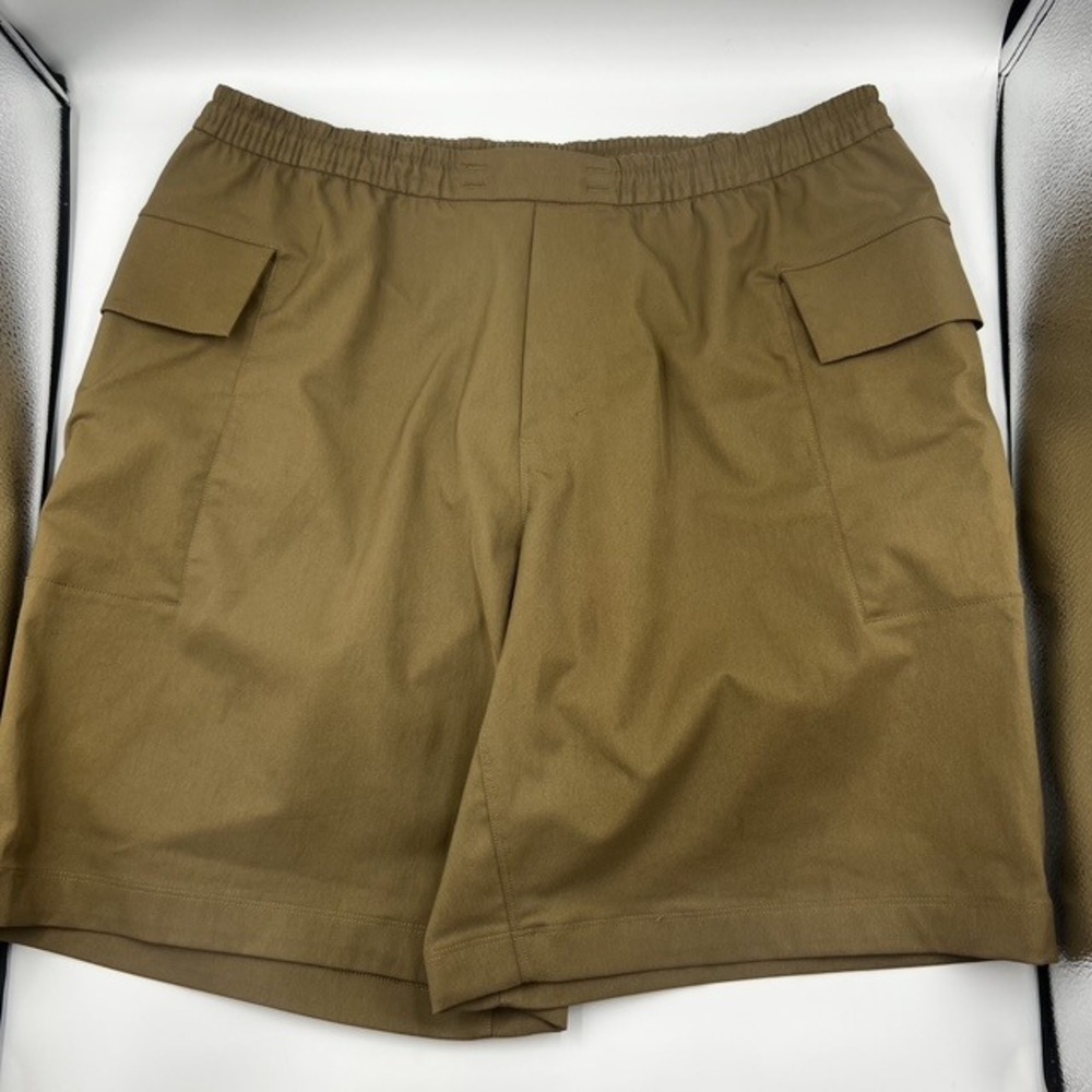 Lululemon Lab Men's Large Tan Elastic Waist Utility Cargo Shorts LM7AVYS